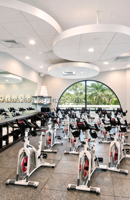 1000 W Island Blvd #911, Aventura FL 33160