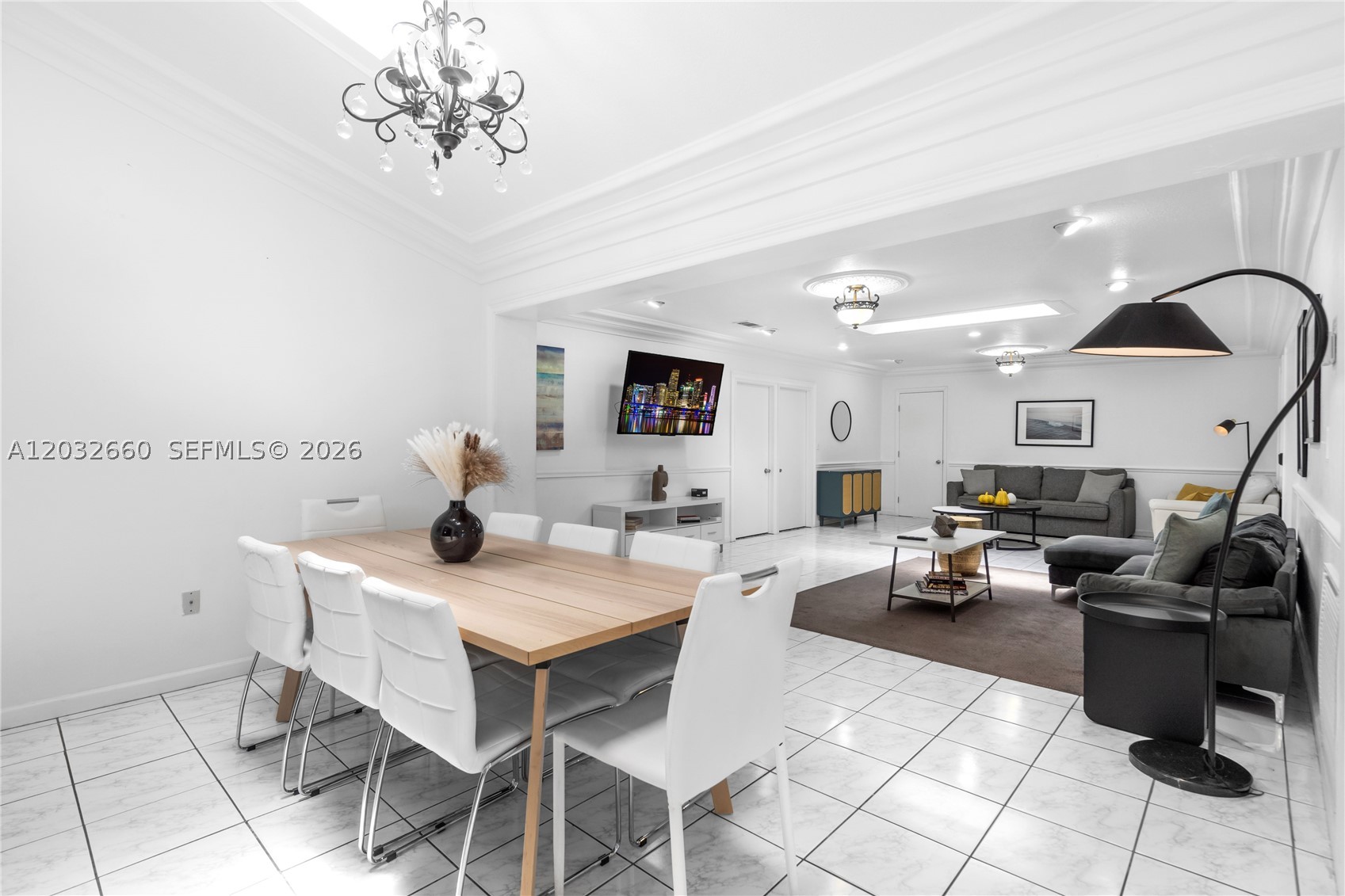 520 SW 22 rd, Miami FL 33129