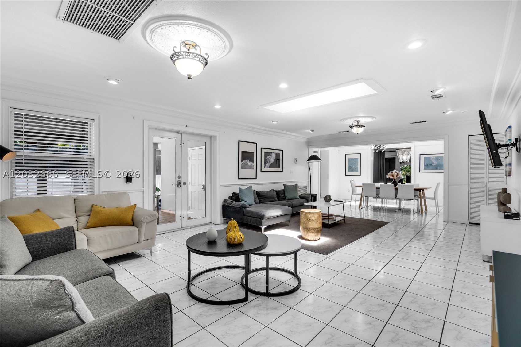 520 SW 22 rd, Miami FL 33129