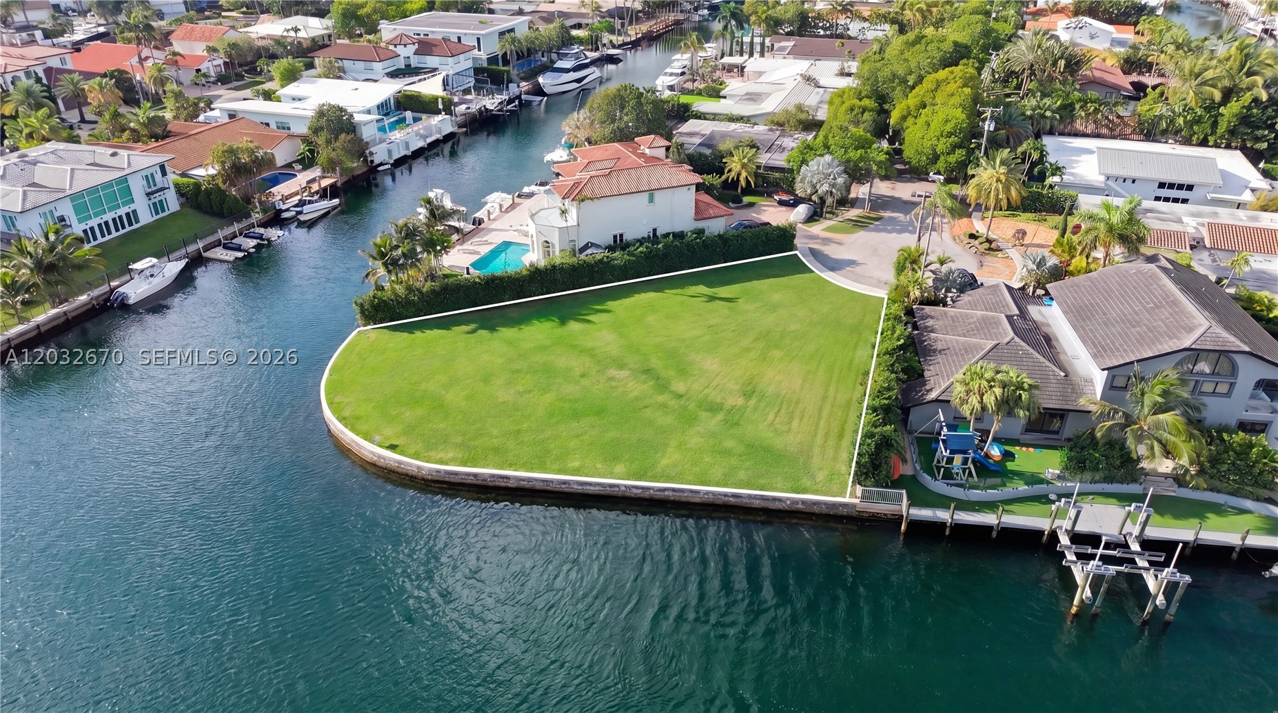 13305 Biscayne Island Ter, North Miami FL 33181