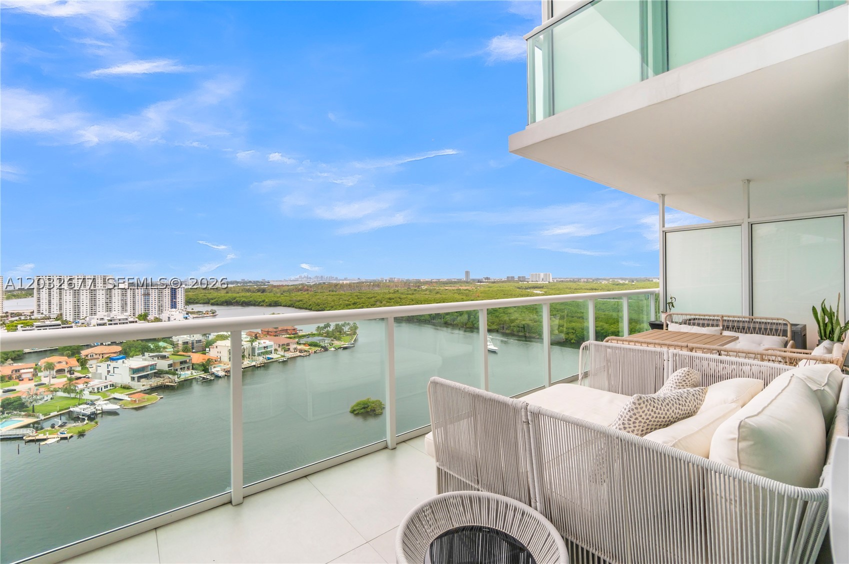 400 Sunny Isles Blvd #1917, Sunny Isles Beach FL 33160