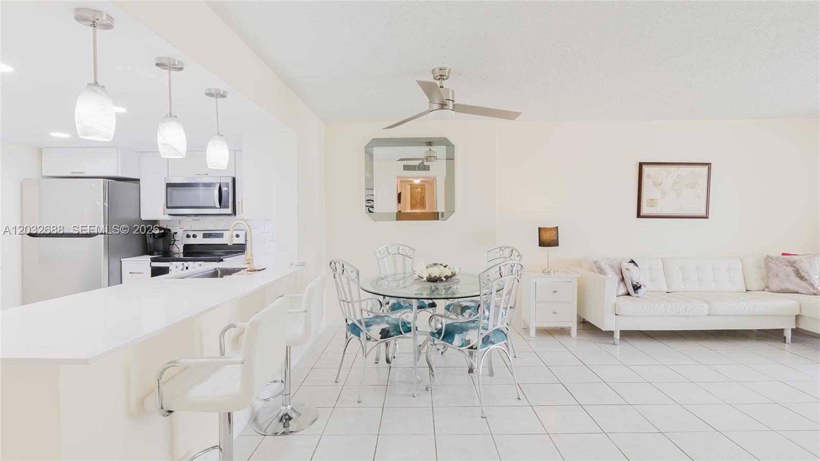 424 SE 10th St #204, Dania Beach FL 33004
