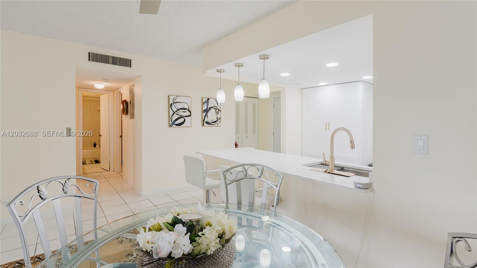 424 SE 10th St #204, Dania Beach FL 33004
