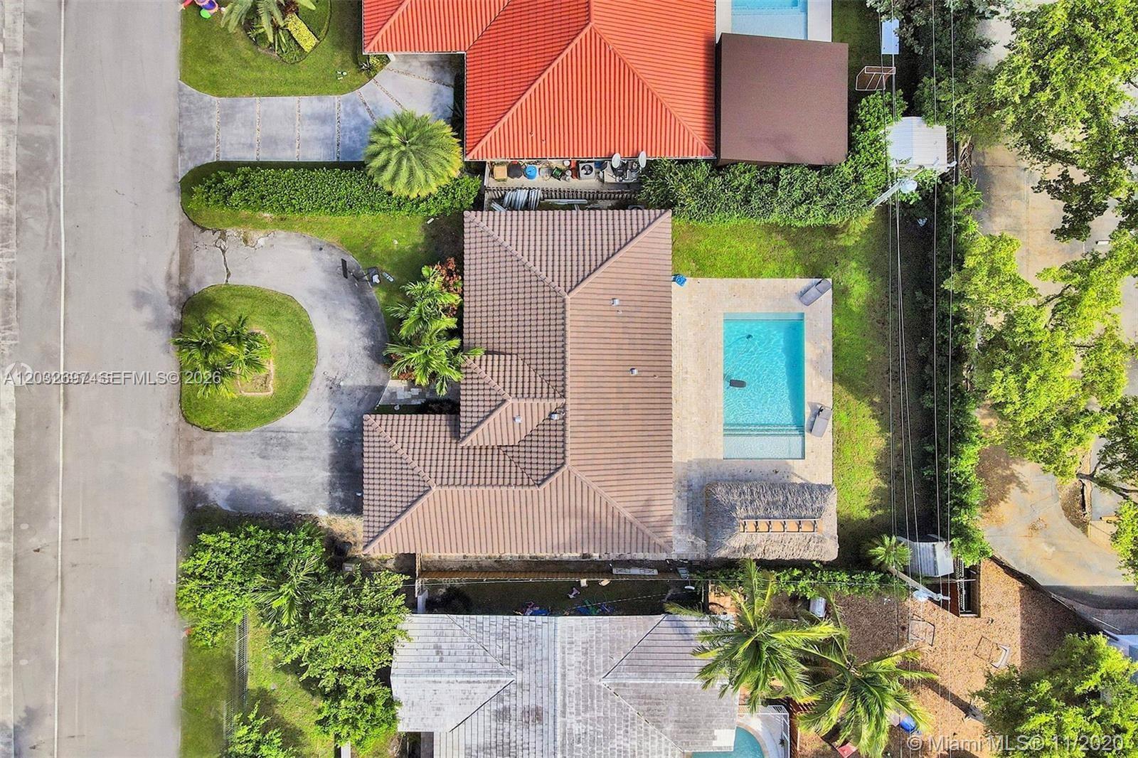 2190 NE 122nd St, North Miami FL 33181