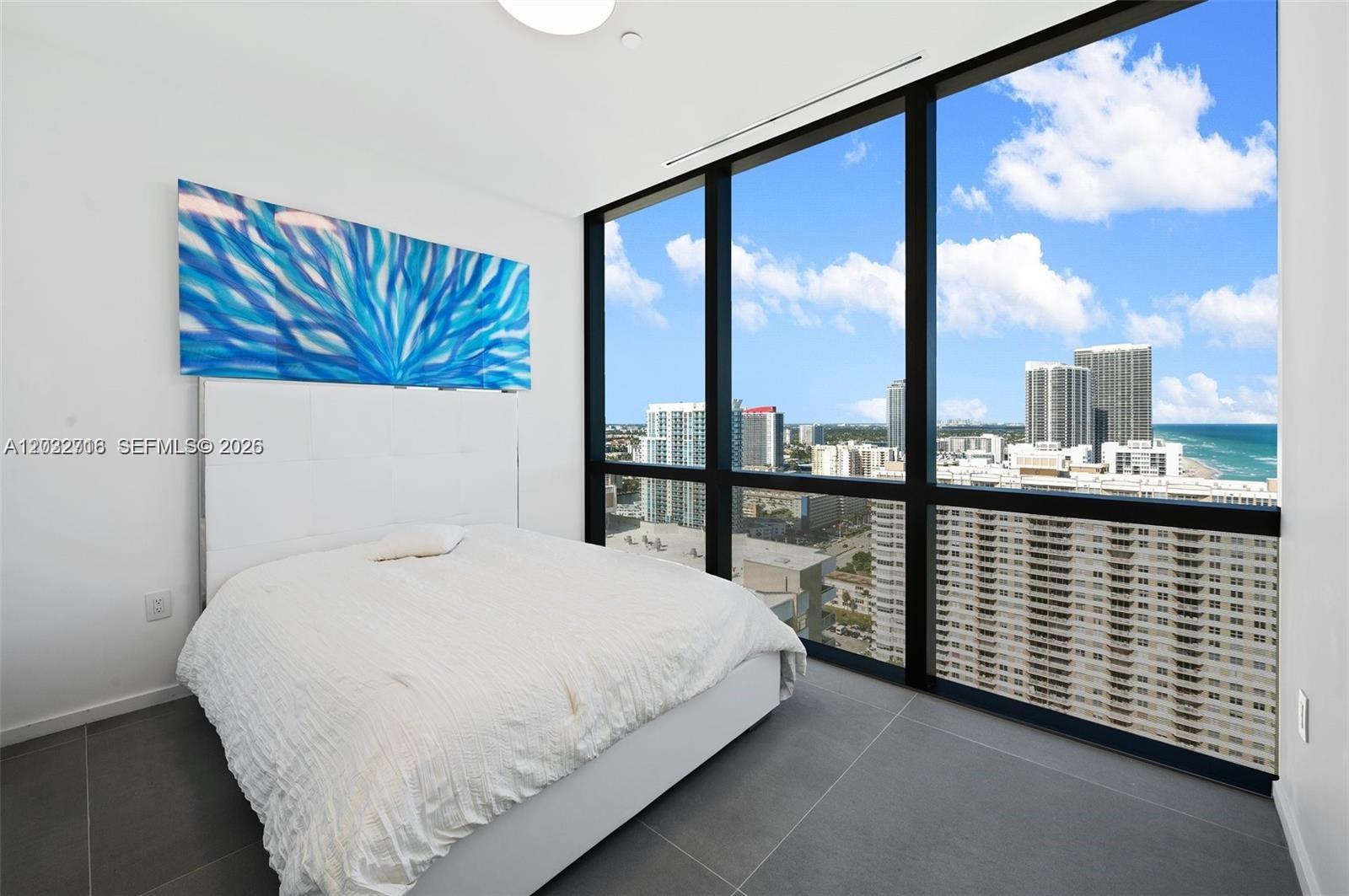 2000 S Ocean Dr #25A, Hallandale Beach FL 33009