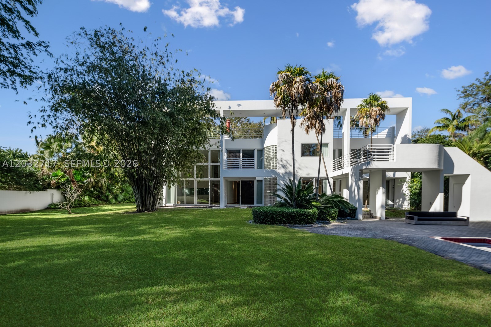 6070 SW 128th St, Pinecrest FL 33156