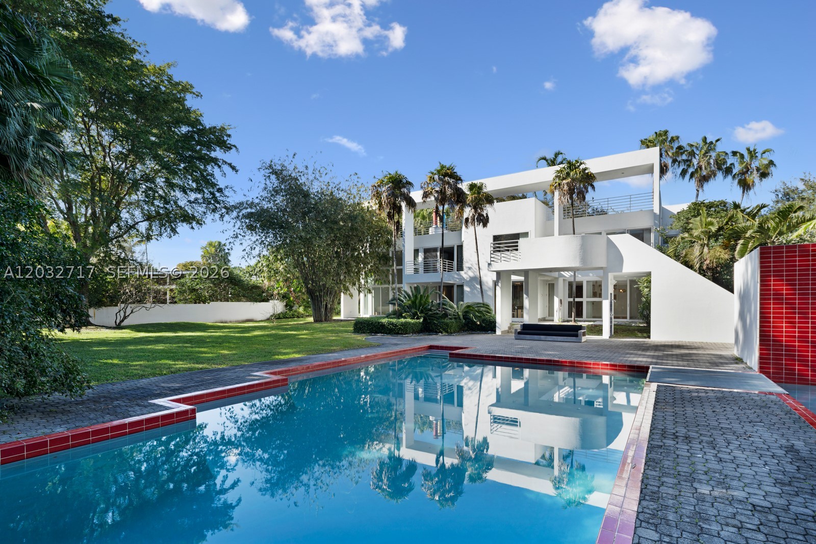 6070 SW 128th St, Pinecrest FL 33156