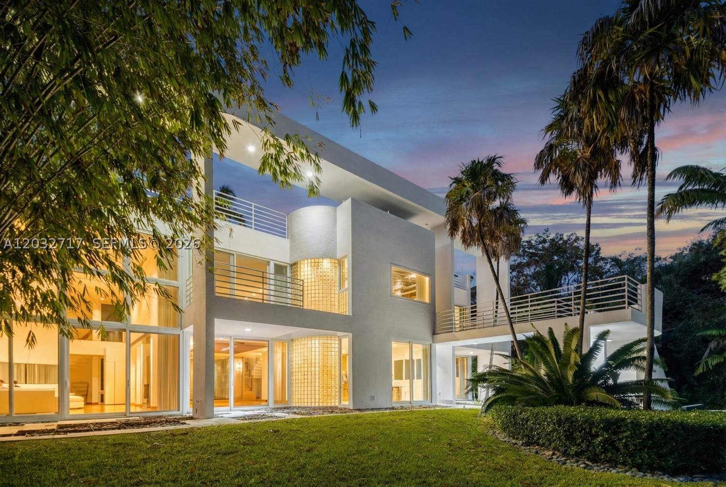 6070 SW 128th St, Pinecrest FL 33156