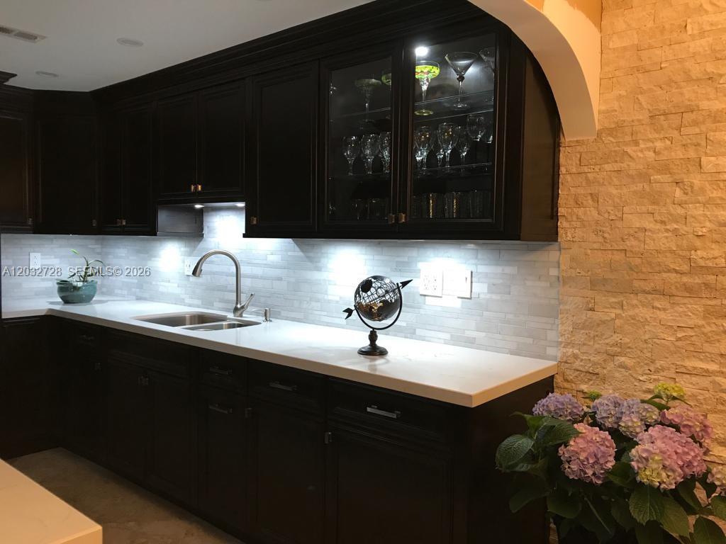 1300 SW 122nd Ave #206-2, Miami FL 33184