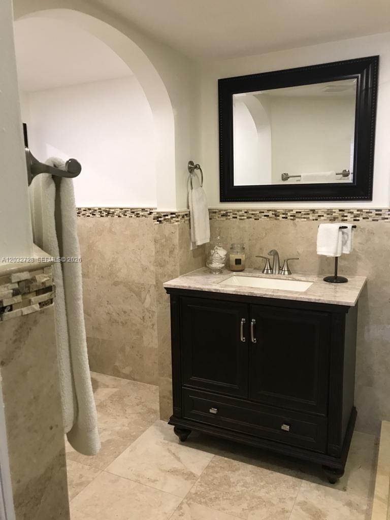 1300 SW 122nd Ave #206-2, Miami FL 33184