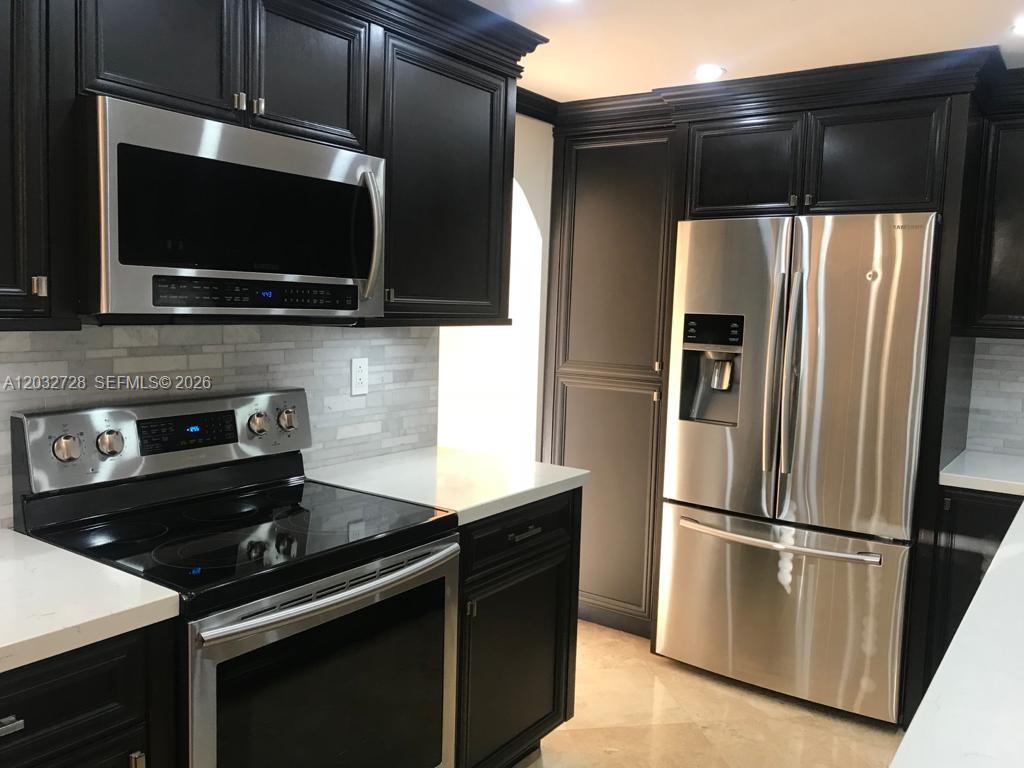 1300 SW 122nd Ave #206-2, Miami FL 33184