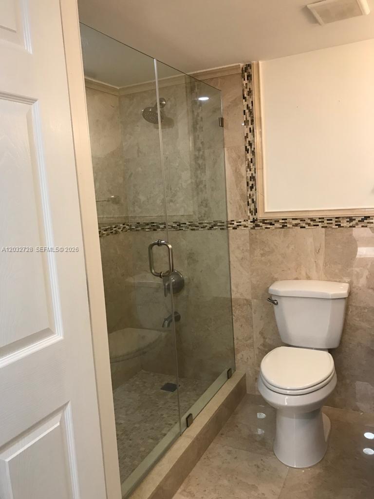 1300 SW 122nd Ave #206-2, Miami FL 33184