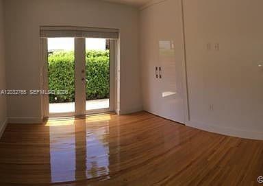3 Farrey Ln #3, Miami Beach FL 33139