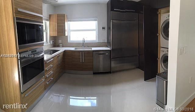 3 Farrey Ln #3, Miami Beach FL 33139