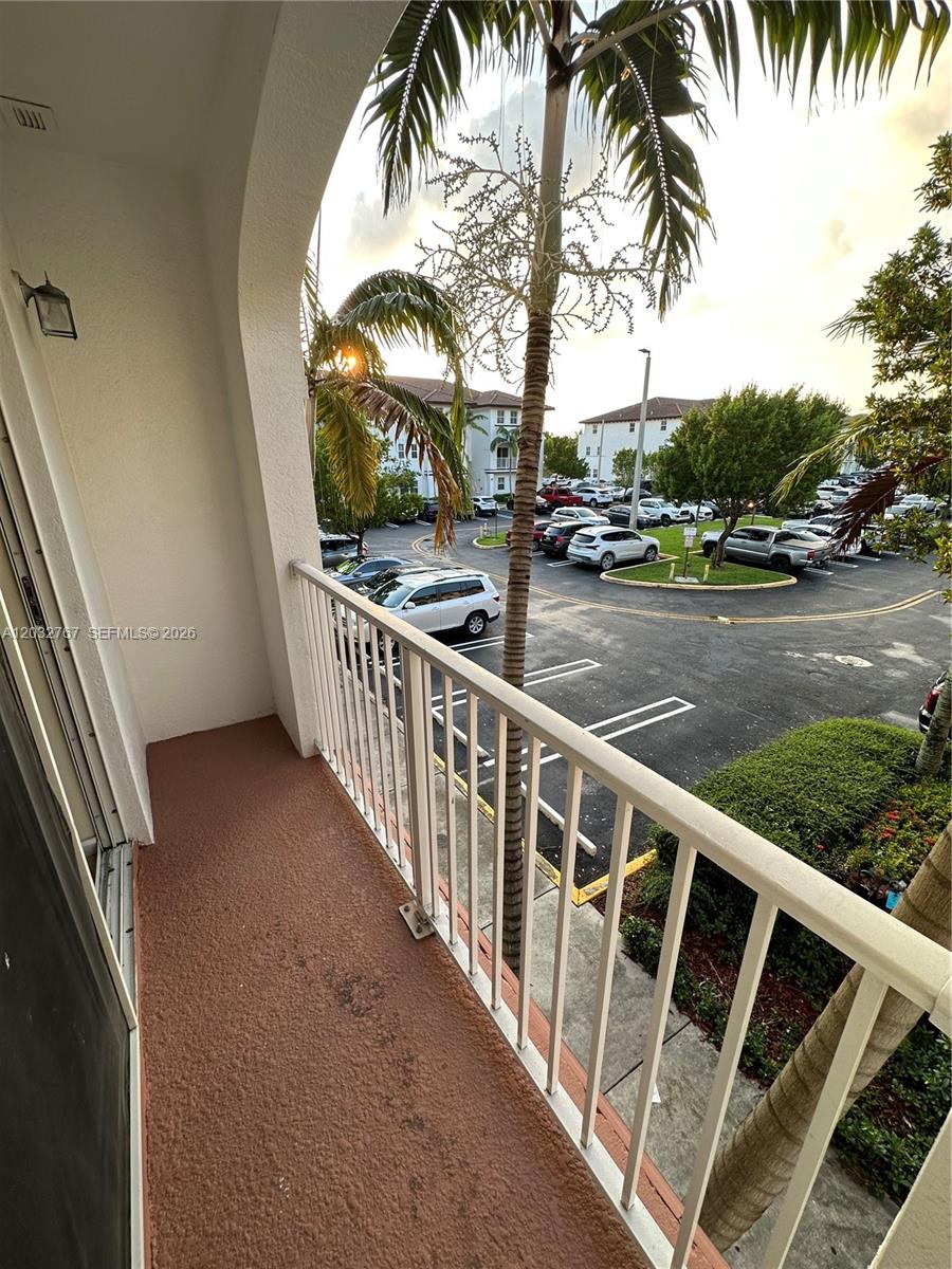 8620 NW 97th Ave #213, Doral FL 33178