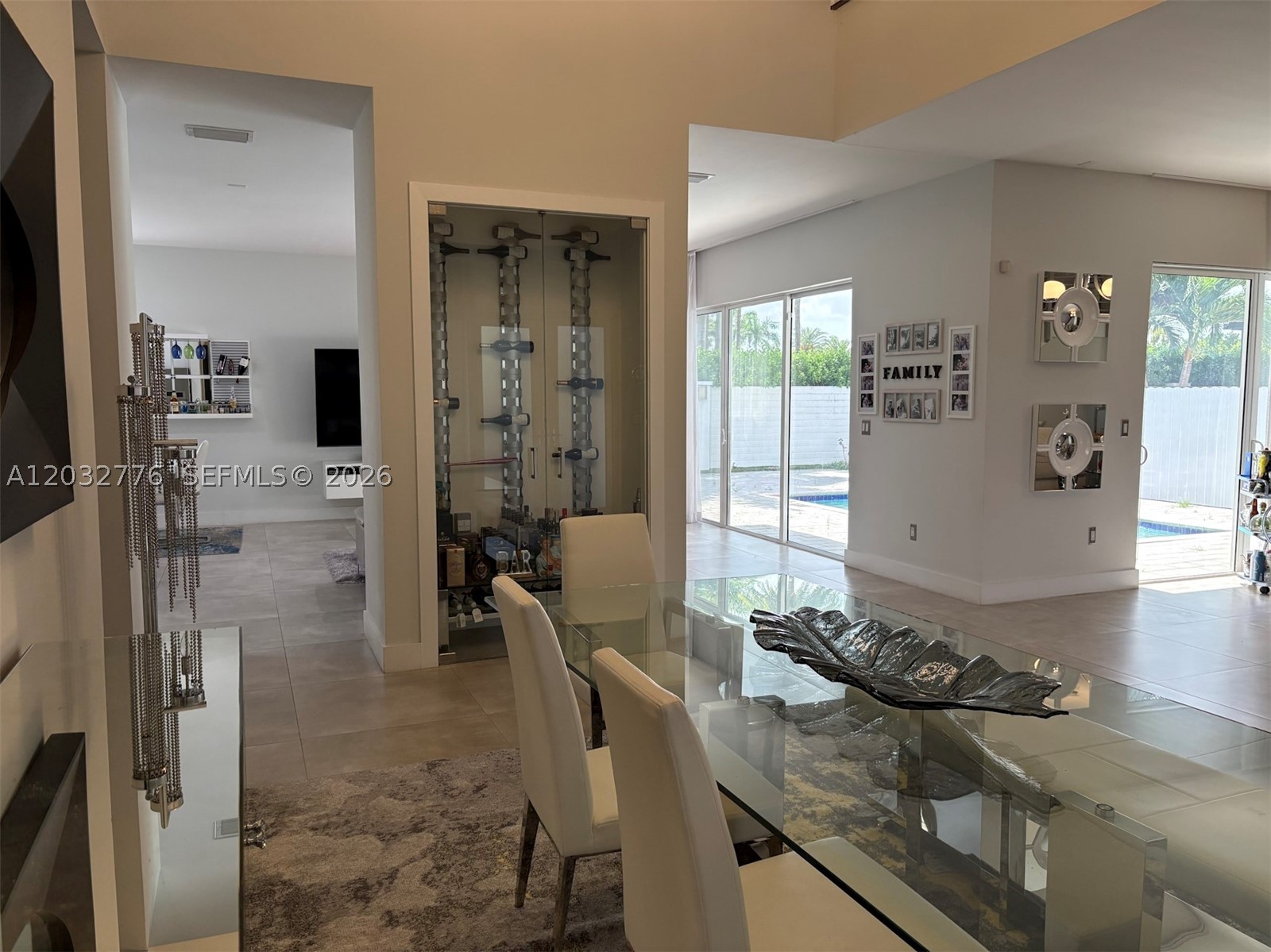 7433 NW 99th Ave, Doral FL 33178