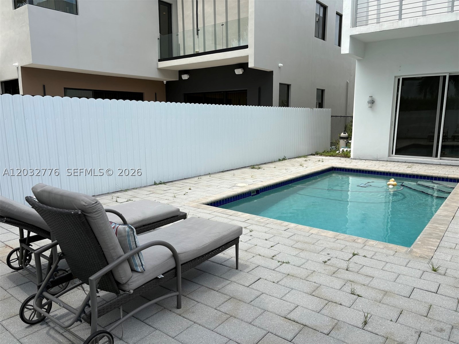 7433 NW 99th Ave, Doral FL 33178