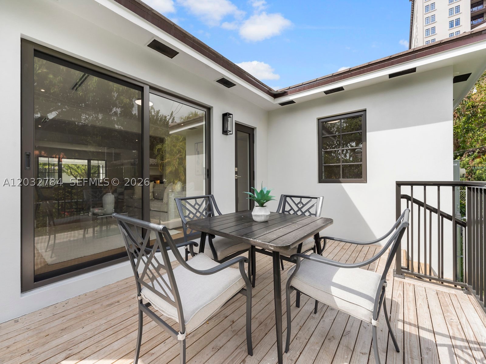 39 Palermo Ave, Coral Gables FL 33134