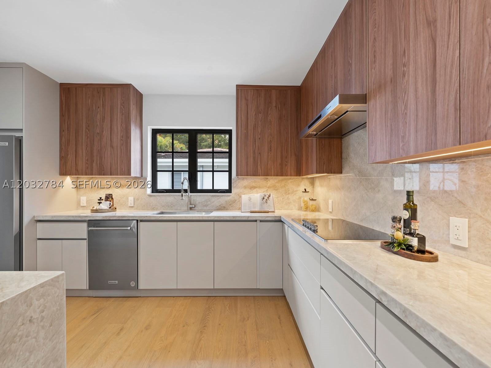 39 Palermo Ave, Coral Gables FL 33134