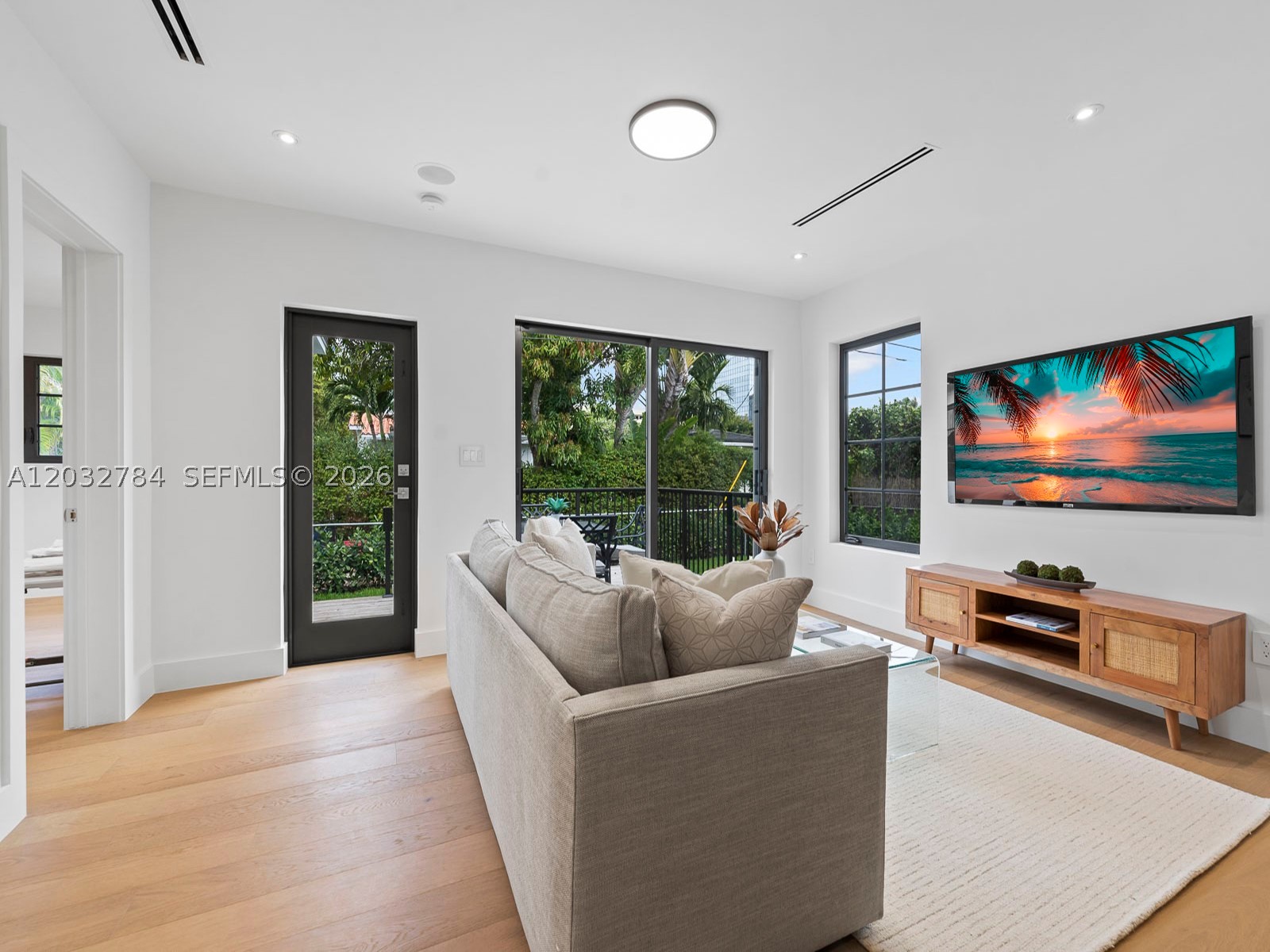 39 Palermo Ave, Coral Gables FL 33134