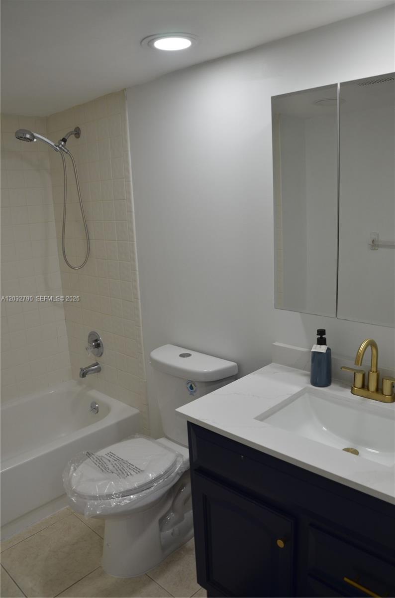12600 SW 5th Ct #415L, Pembroke Pines FL 33027