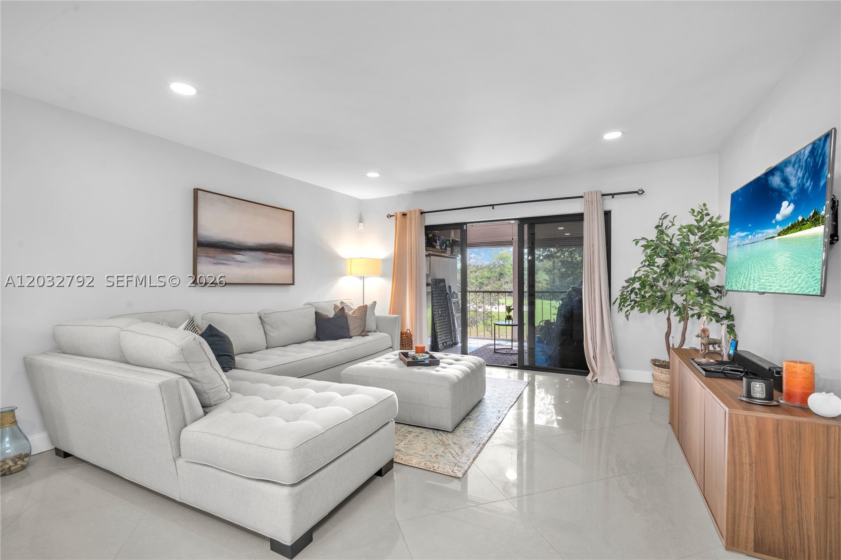 7956 Eastlake Dr #F, Boca Raton FL 33433