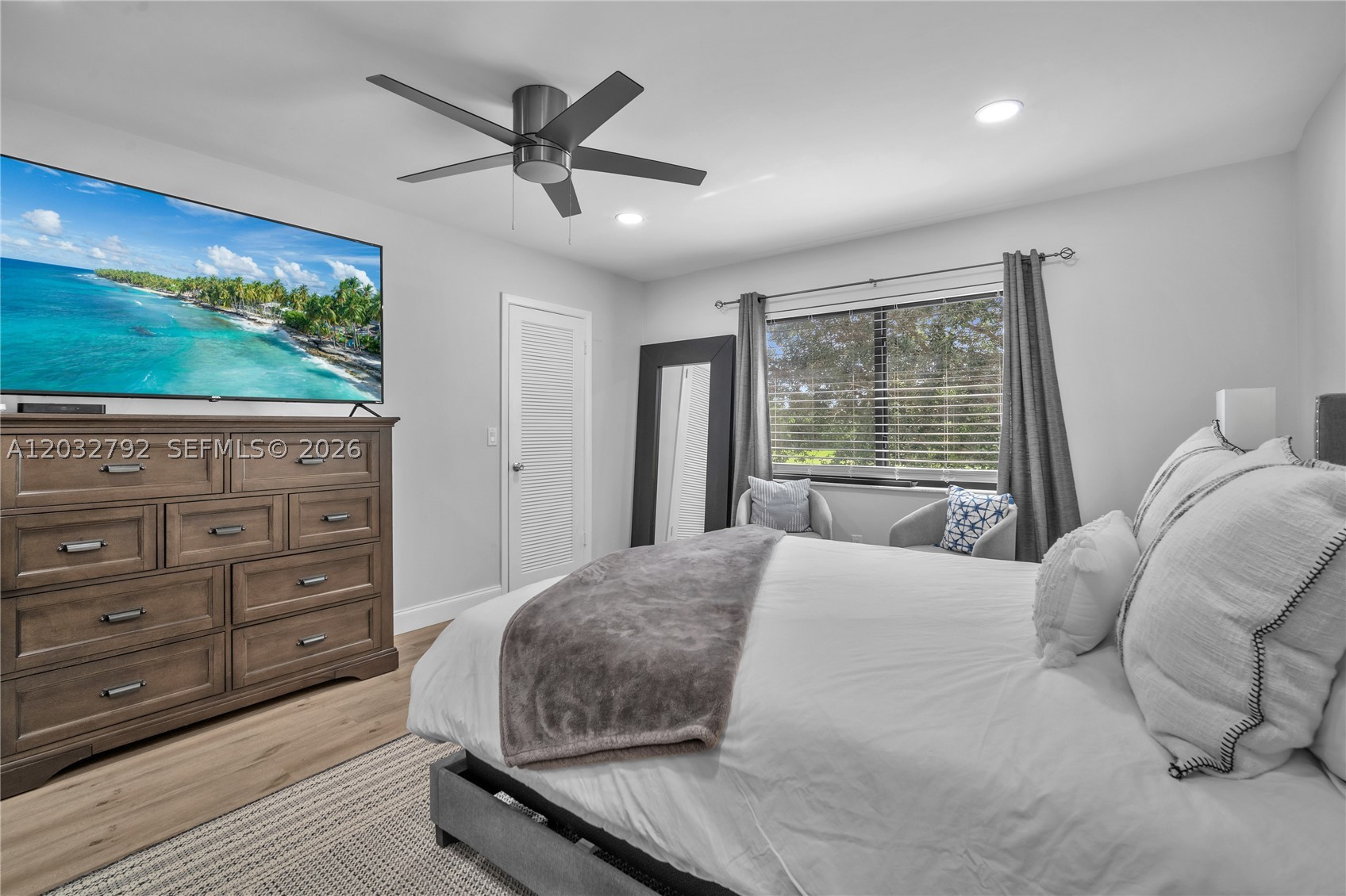 7956 Eastlake Dr #F, Boca Raton FL 33433