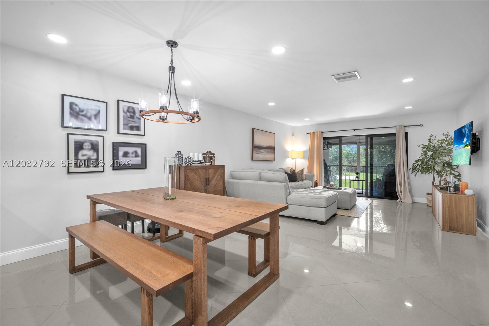 7956 Eastlake Dr #F, Boca Raton FL 33433