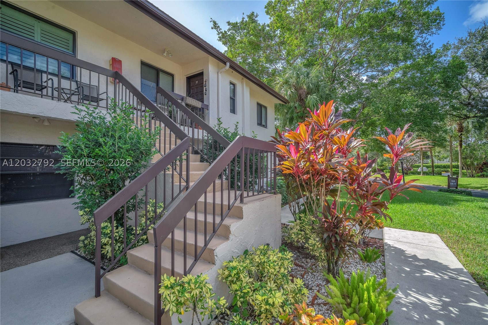 7956 Eastlake Dr #F, Boca Raton FL 33433