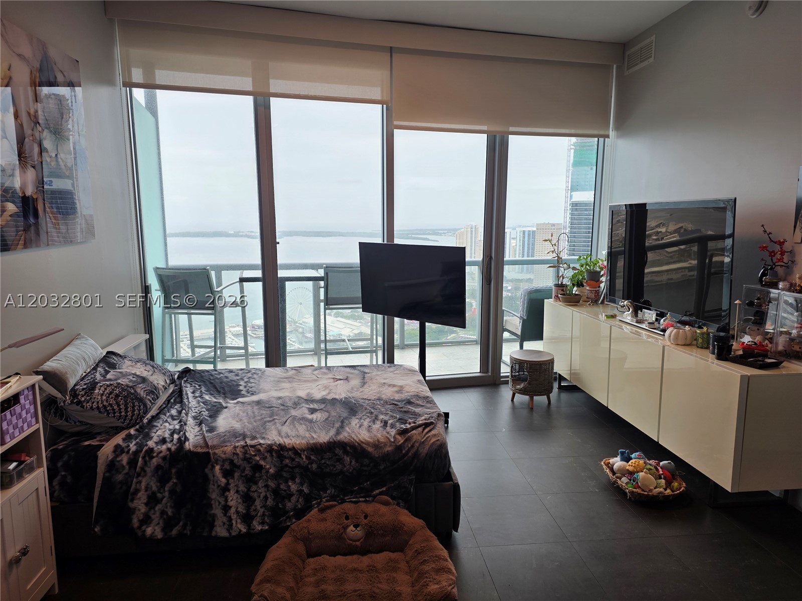 888 Biscayne Blvd #5107, Miami FL 33132