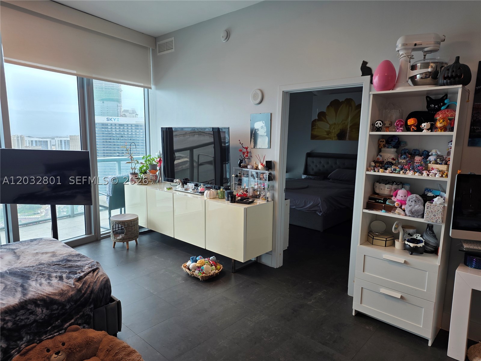 888 Biscayne Blvd #5107, Miami FL 33132