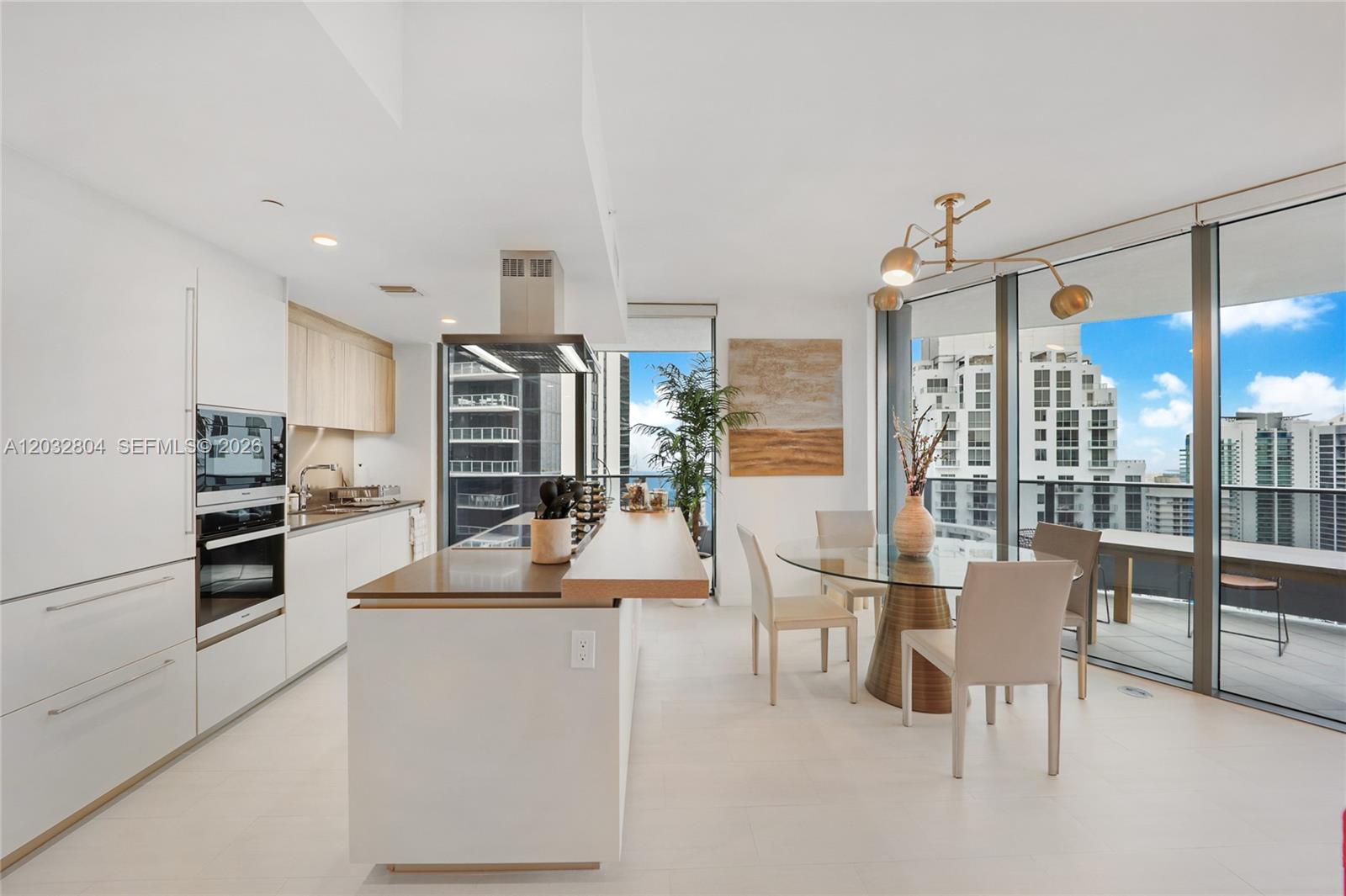 1000 Brickell Plz #4401, Miami FL 33131