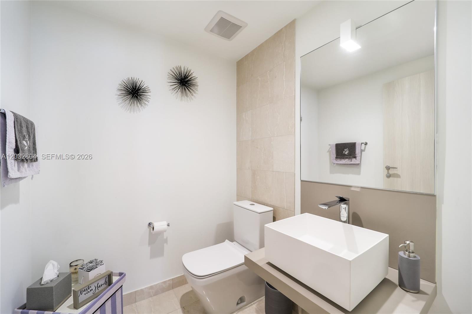 1000 Brickell Plz #4401, Miami FL 33131