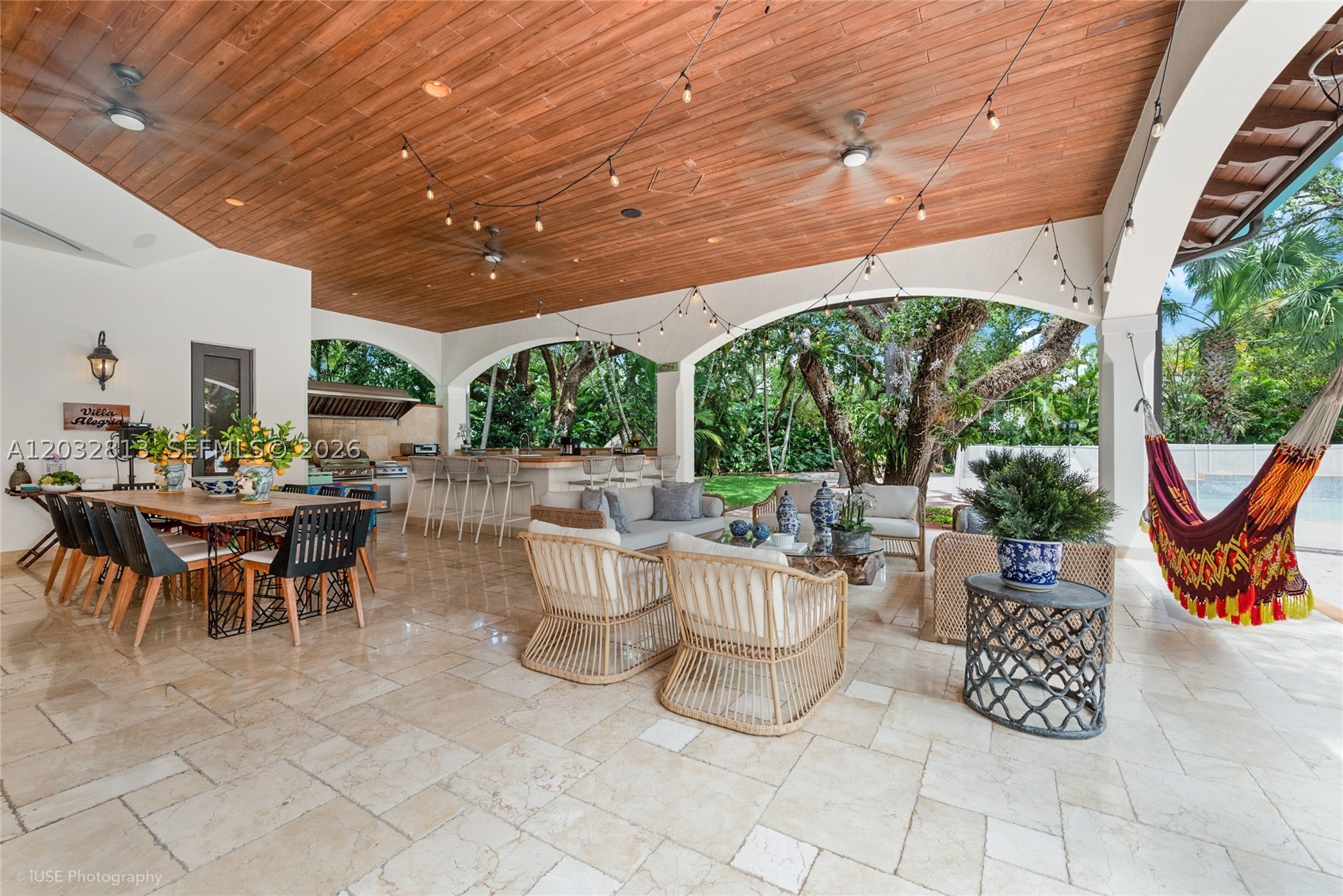 7405 SW 104th St, Pinecrest FL 33156