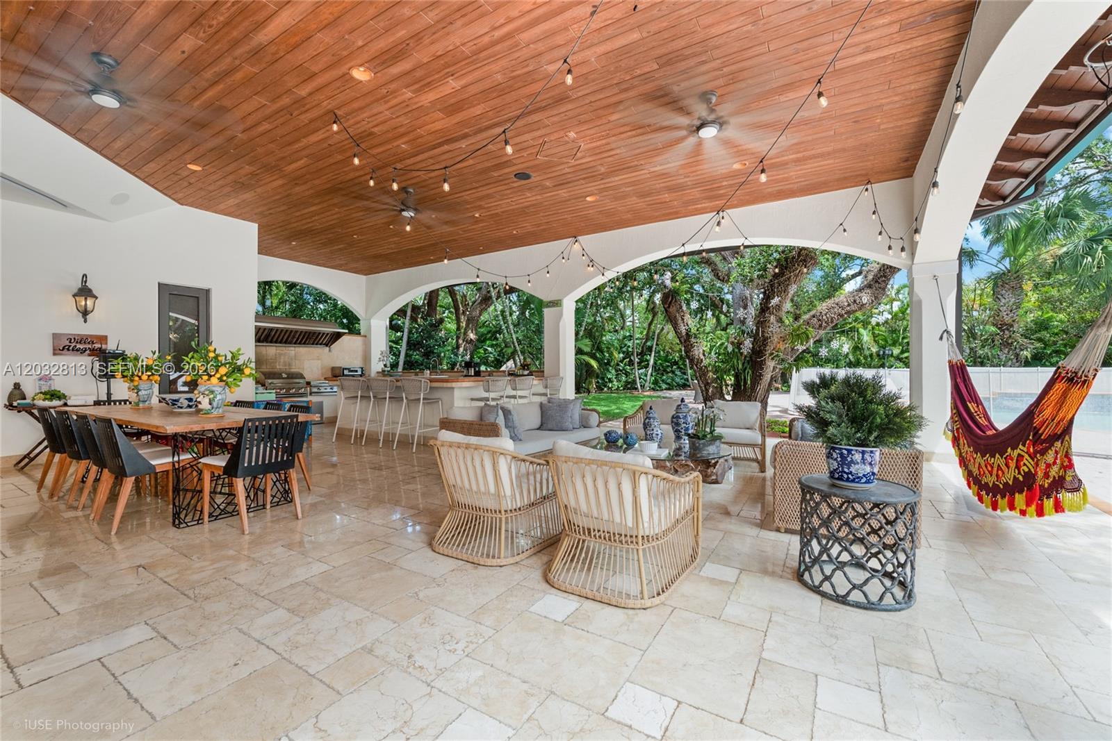 7405 SW 104th St, Pinecrest FL 33156