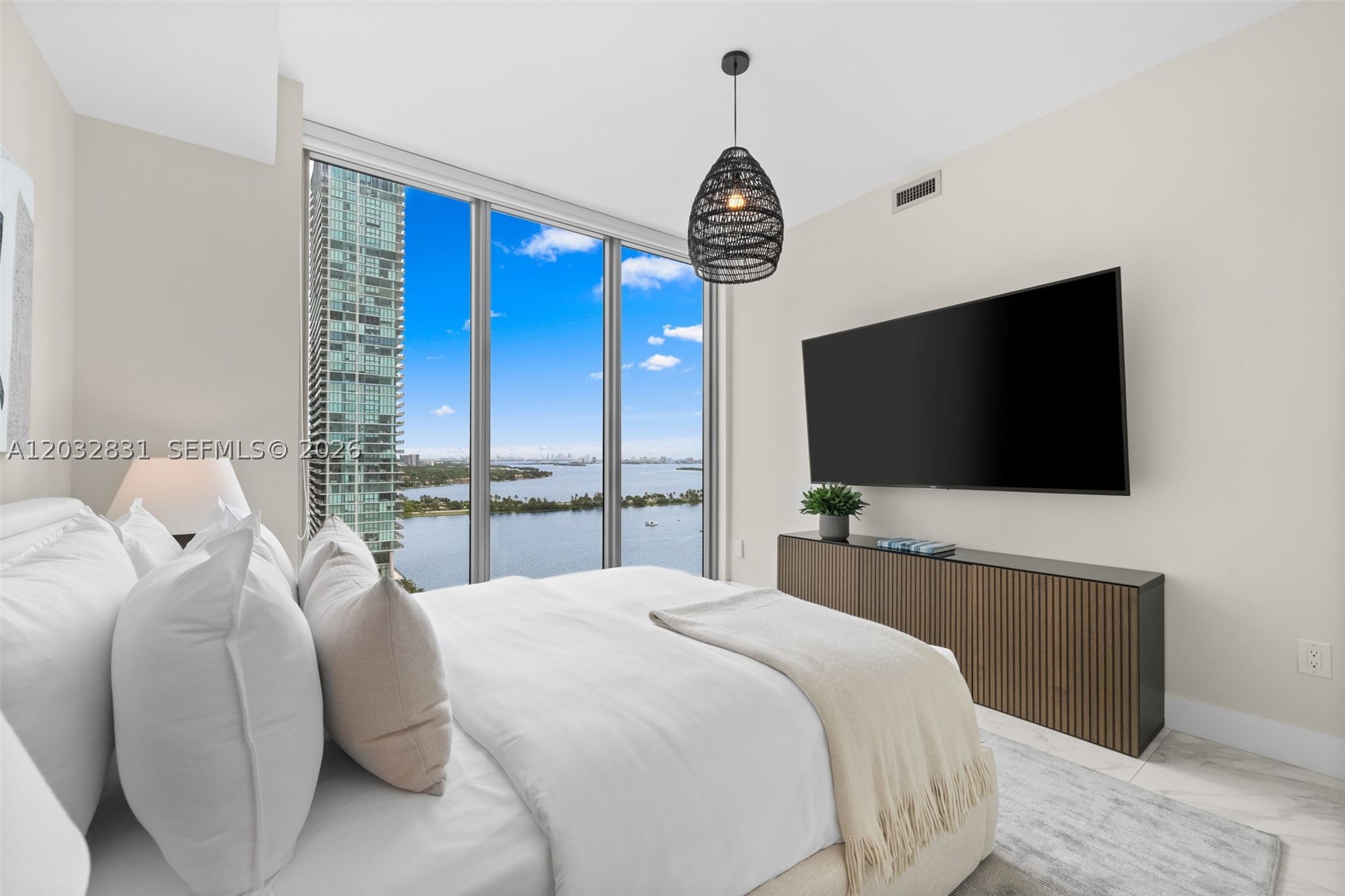 2900 NE 7th Ave #1902, Miami FL 33137