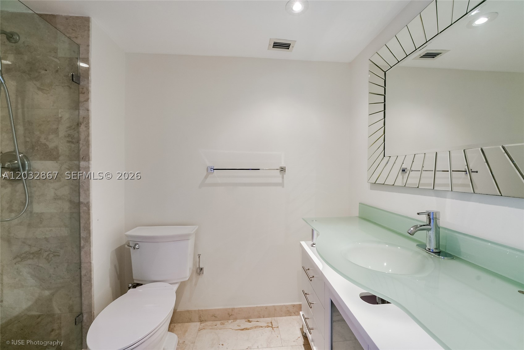 11930 N Bayshore Dr #909, North Miami FL 33181