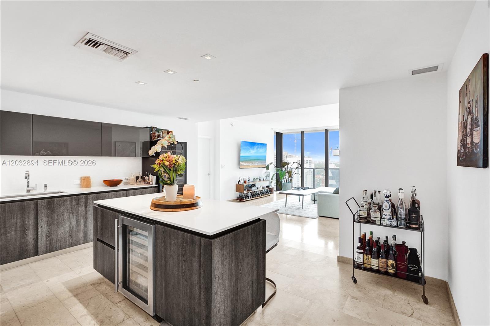 88 SW 7th St #2210, Miami FL 33130