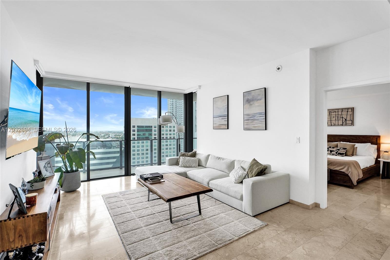 88 SW 7th St #2210, Miami FL 33130