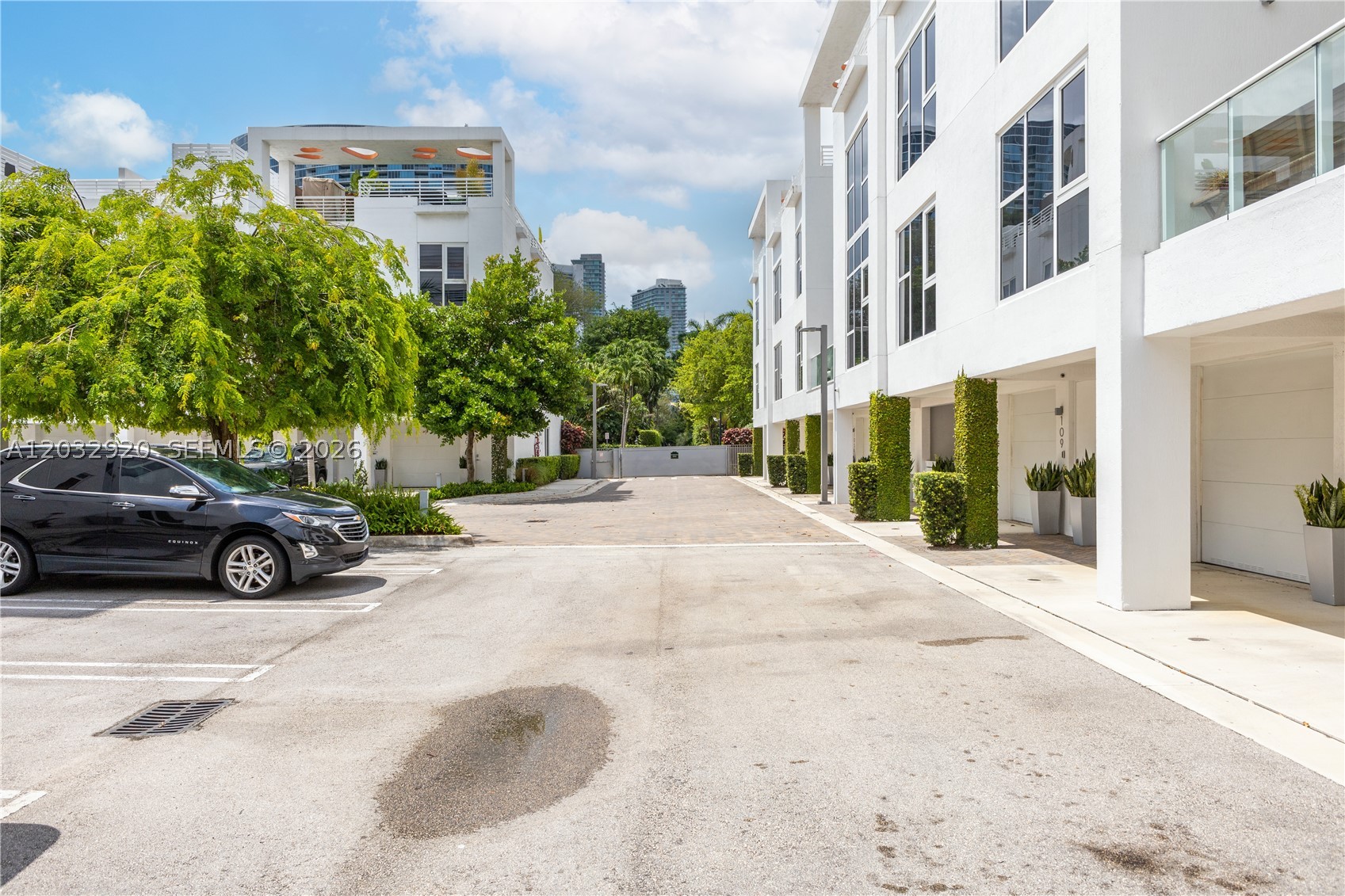 455 NE 39th St #109, Miami FL 33137