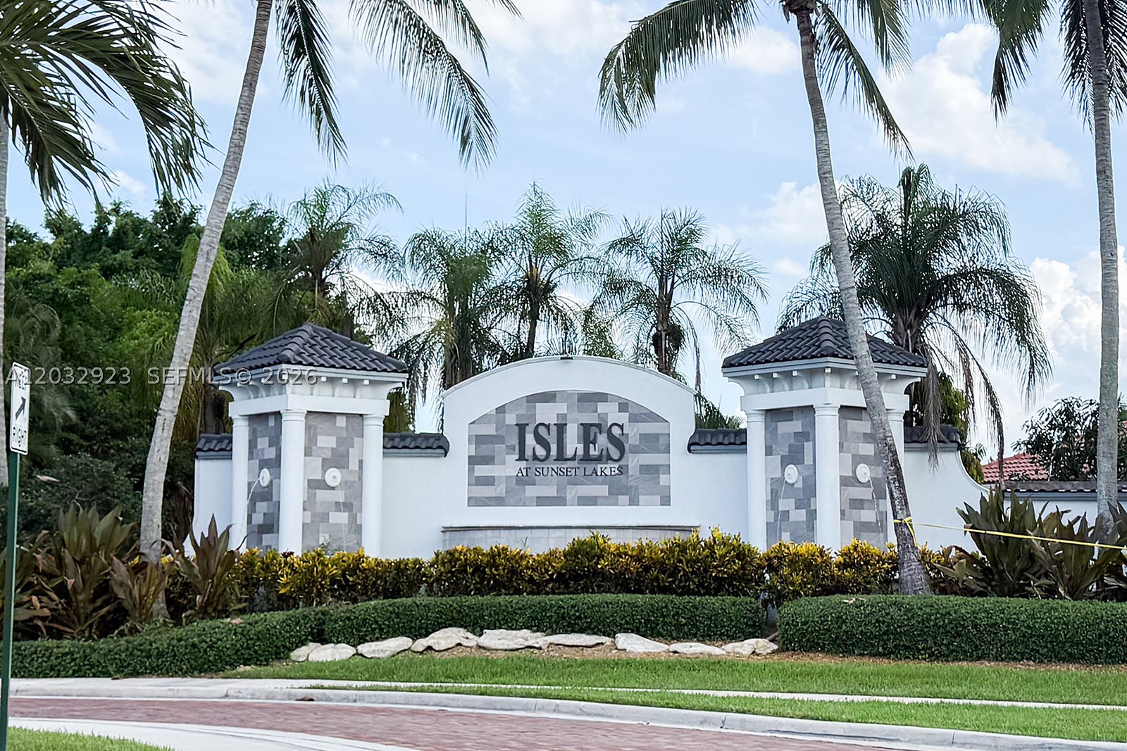 18543 SW 49th St, Miramar FL 33029