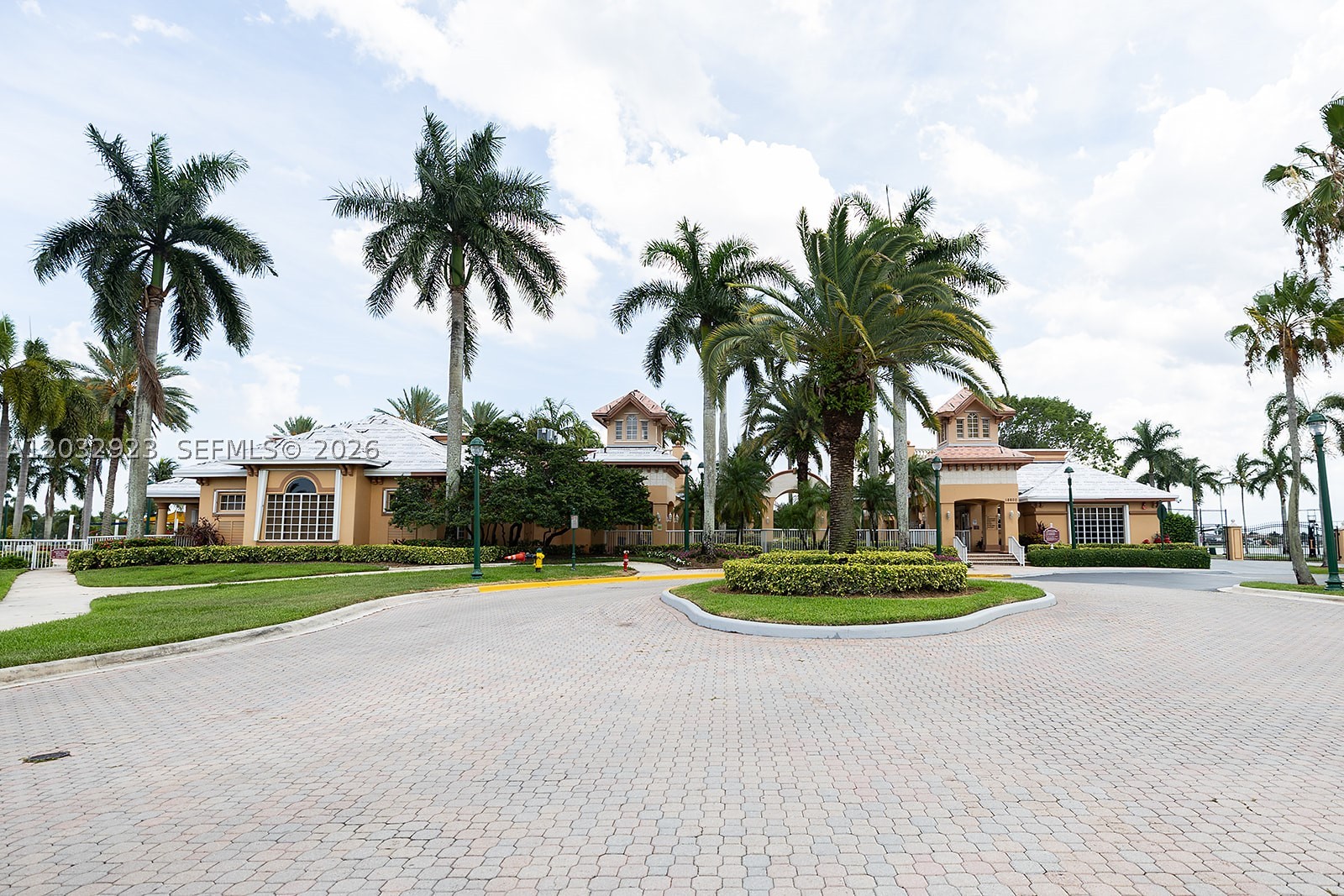 18543 SW 49th St, Miramar FL 33029