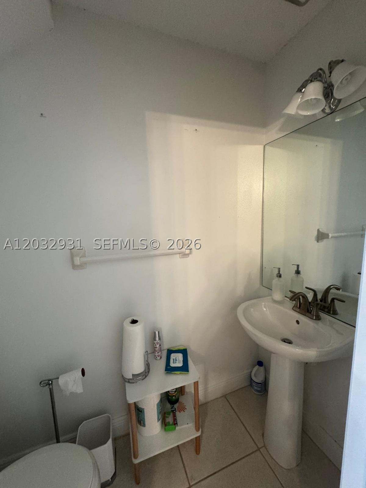 16682 Hemingway Dr, Weston FL 33326