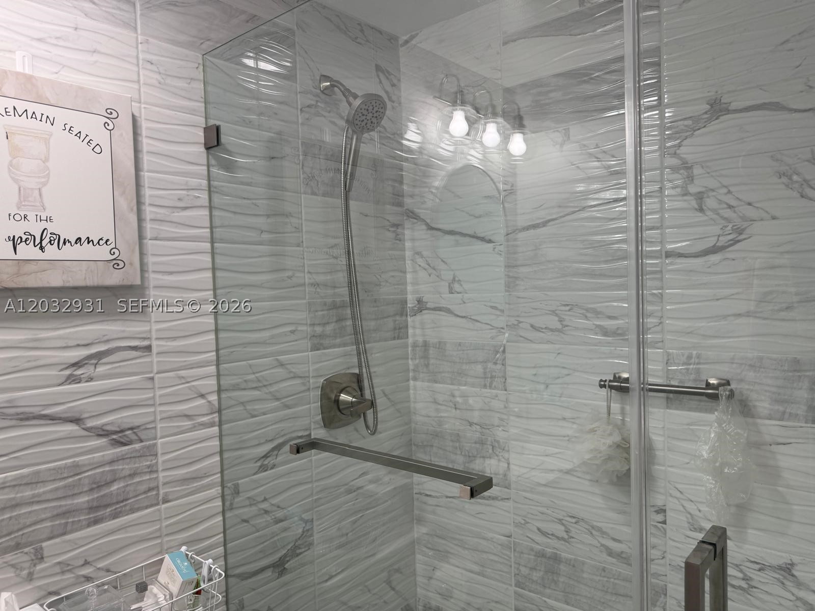 16682 Hemingway Dr, Weston FL 33326