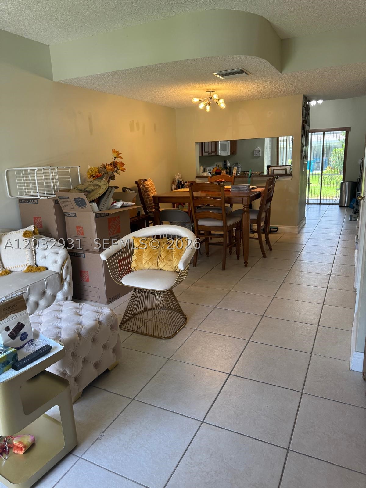 16682 Hemingway Dr, Weston FL 33326