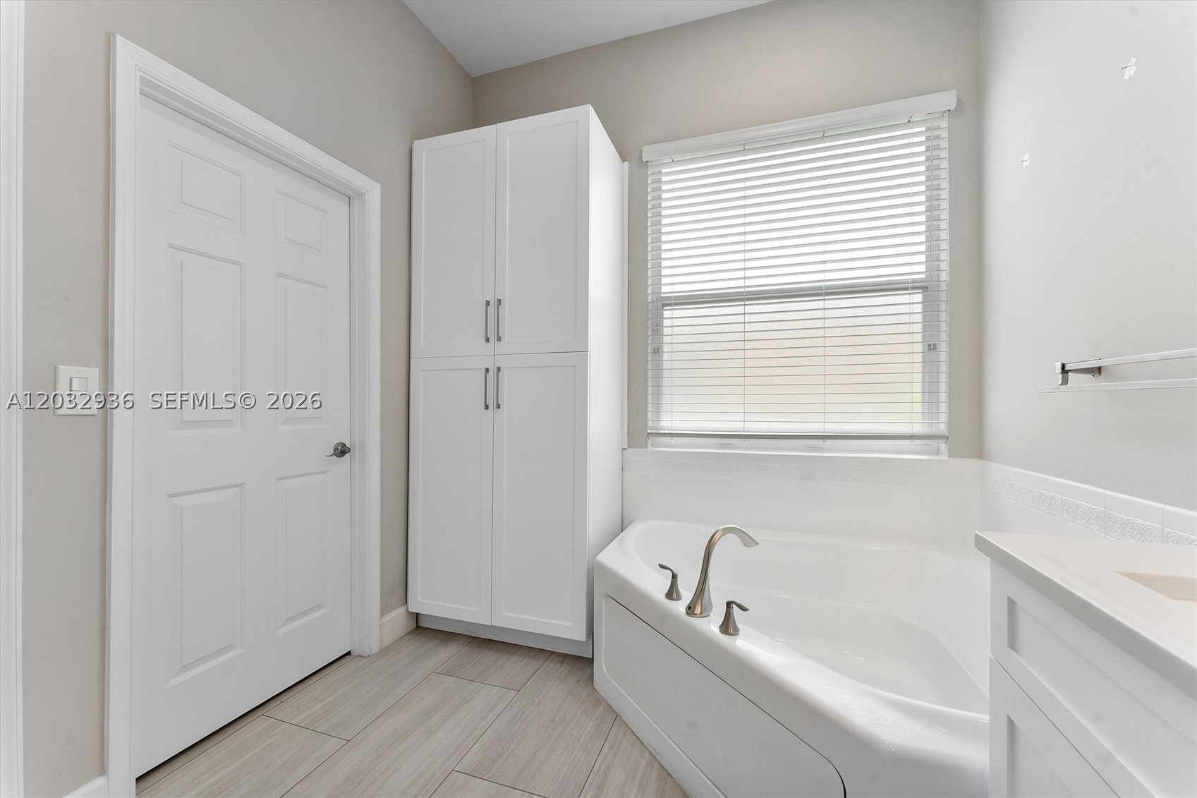 4228 NW 41st Ln, Coconut Creek FL 33073