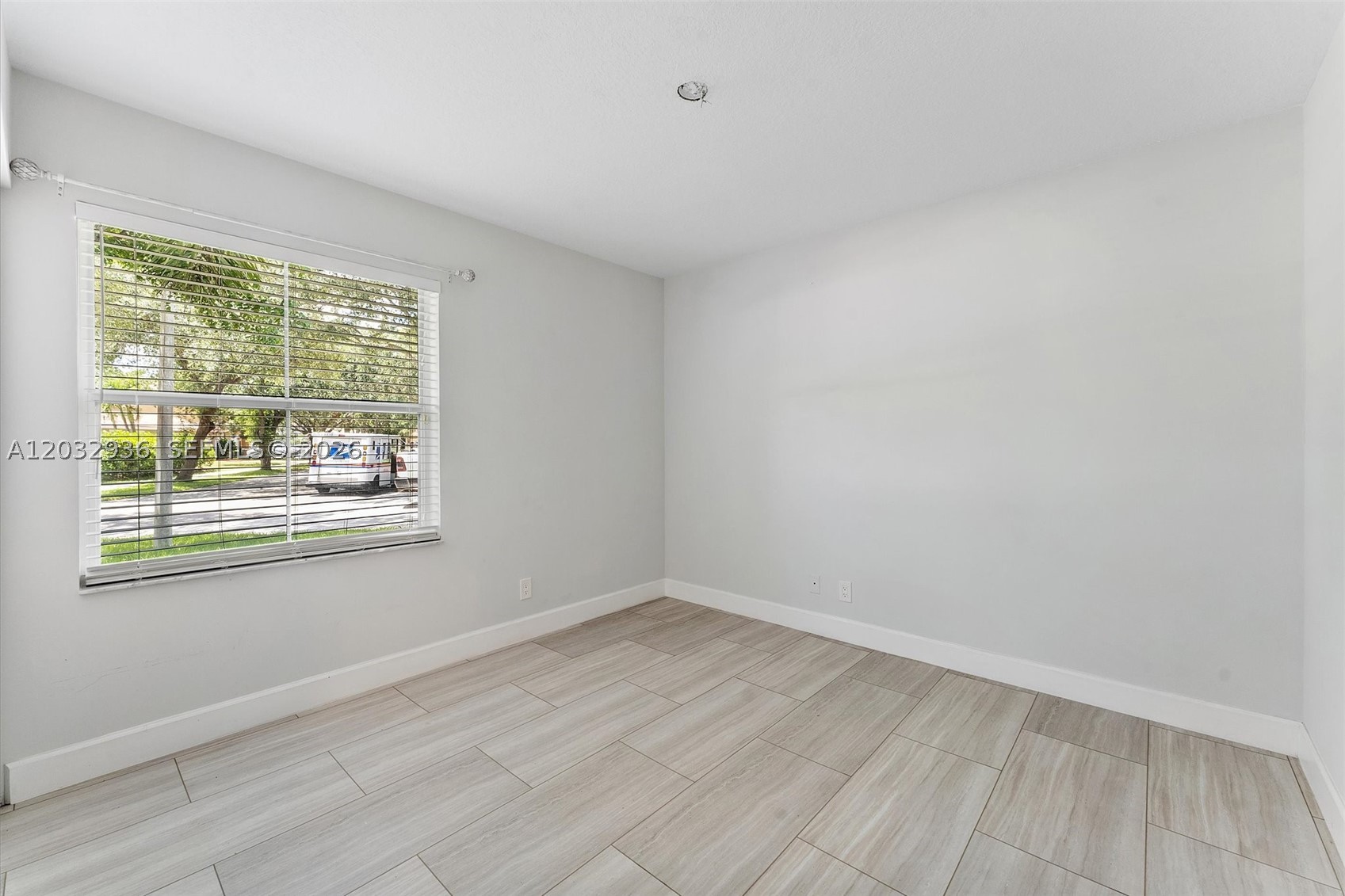 4228 NW 41st Ln, Coconut Creek FL 33073