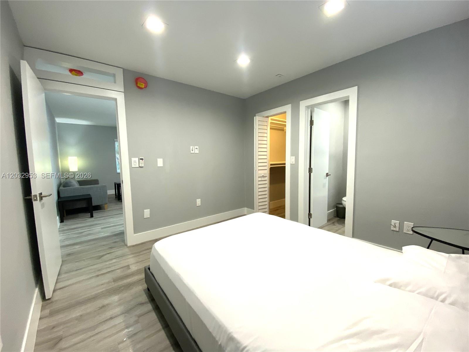 7901 SW 64 AVE #18, South Miami FL 33143