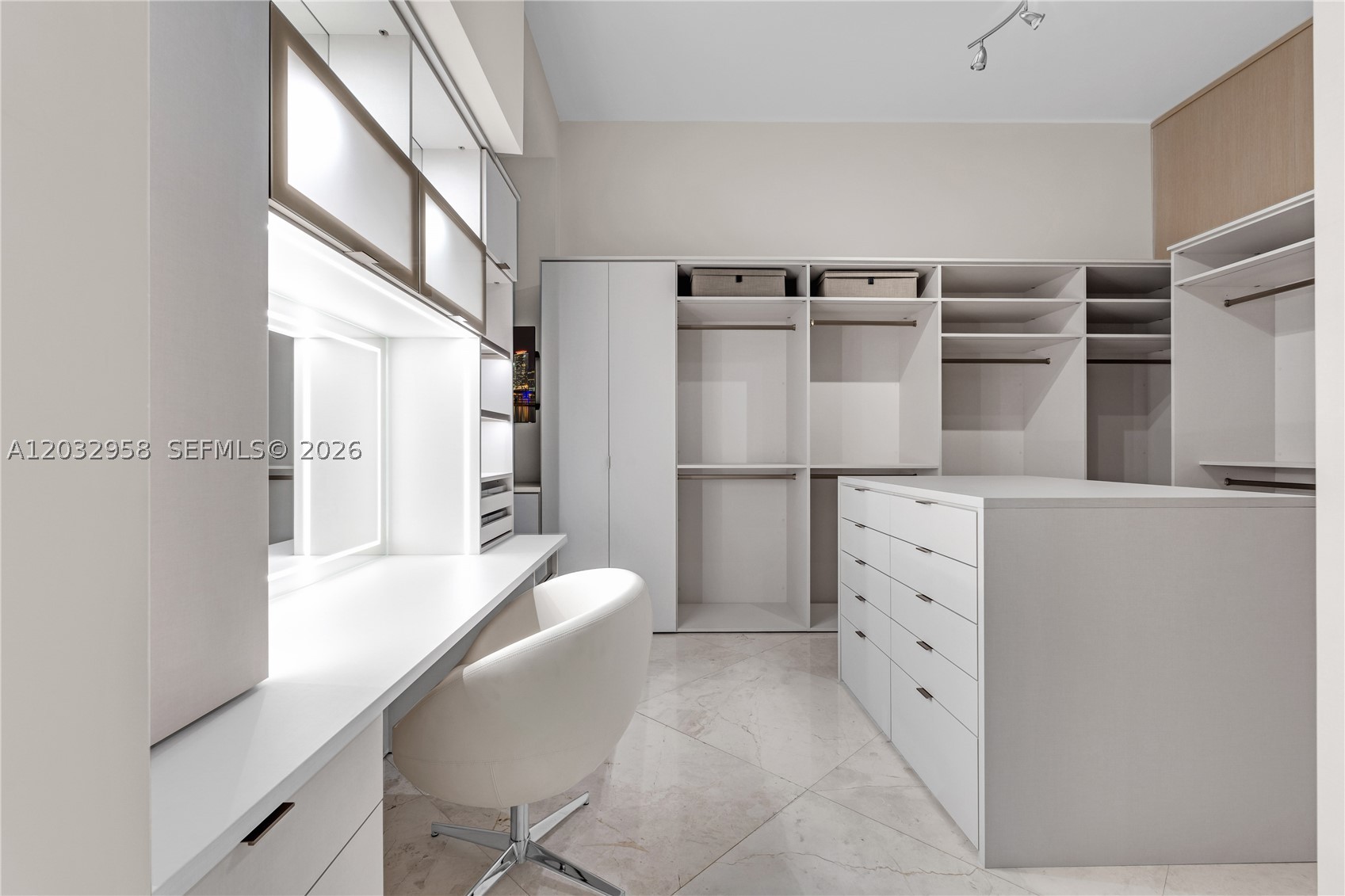 900 Brickell Key Blvd #1002, Miami FL 33131
