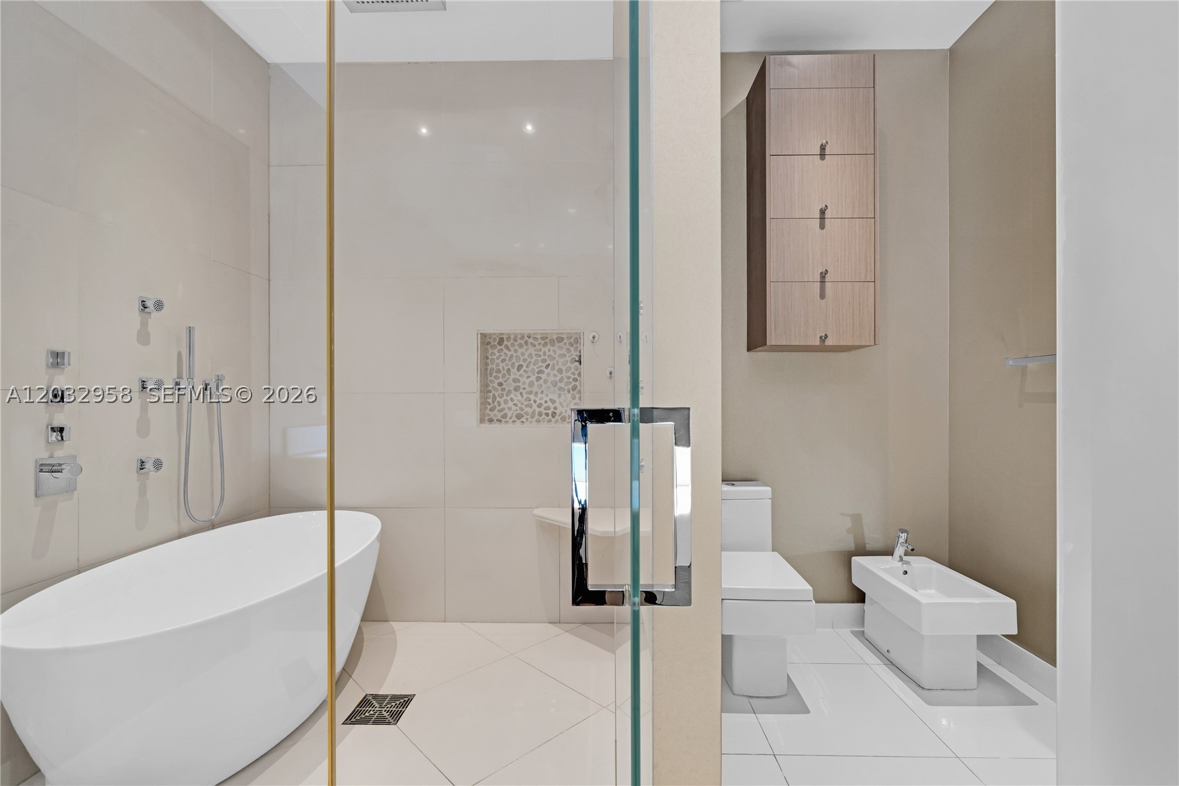 900 Brickell Key Blvd #1002, Miami FL 33131